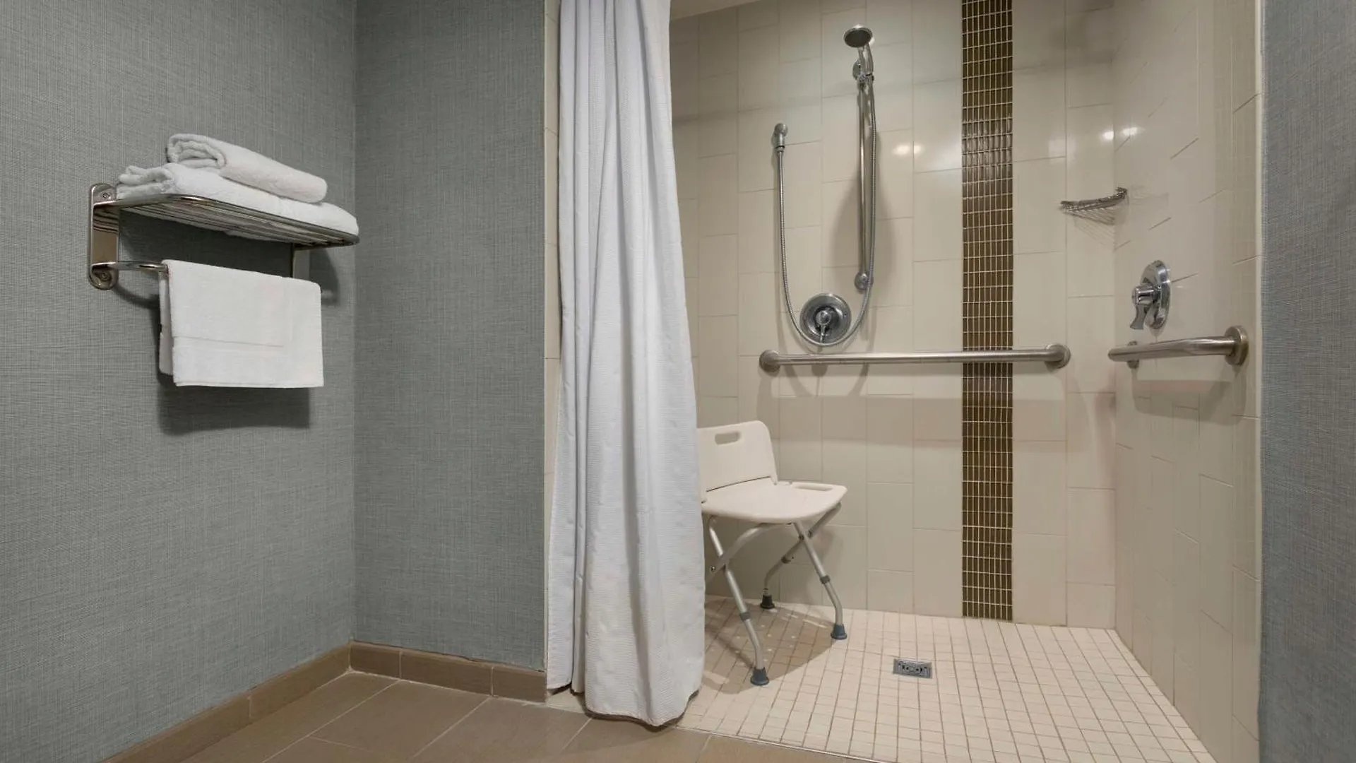 Hyatt Place Bayamon Hotel
